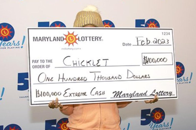 11-hours-after-winning-a-$11,000-casino-jackpot,-a-woman-wins-a-$100,000-lottery-reward