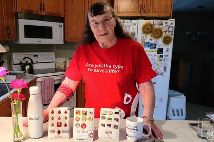 a-woman-from-alberta-sets-a-global-record-for-blood-donation