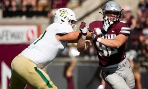 jacob-mcgourin,-a-defenceman-with-the-montana-grizzlies,-gives-up-football.